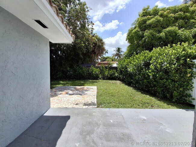 Building Photo - 3731 NW 110th Ave