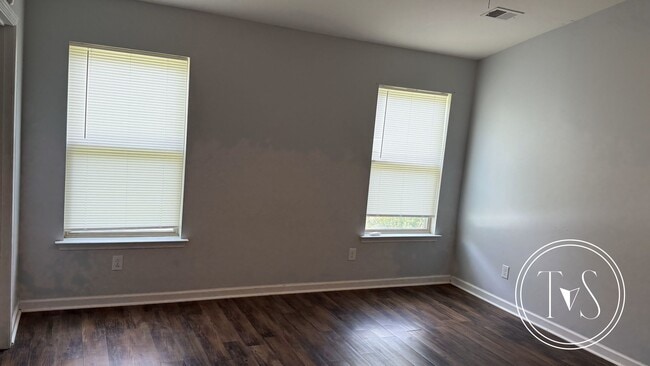 Building Photo - RATE DROP ALERT! (was $3000/month) and SUM...
