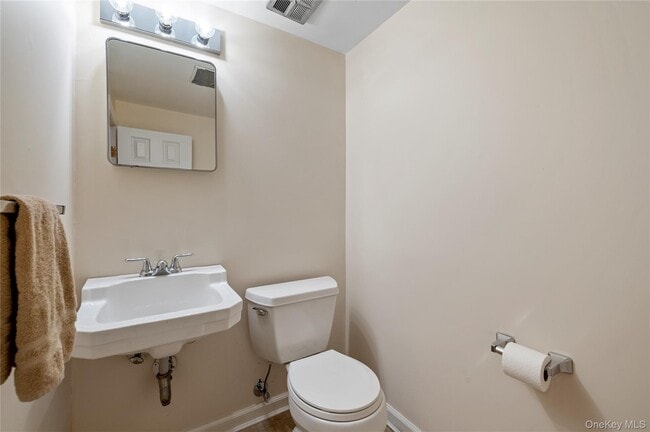 Building Photo - 20 Steuben Dr