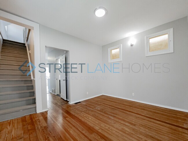 Building Photo - REDUCED!