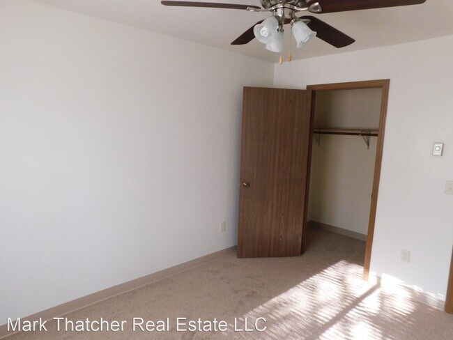 Building Photo - 215 Weed St