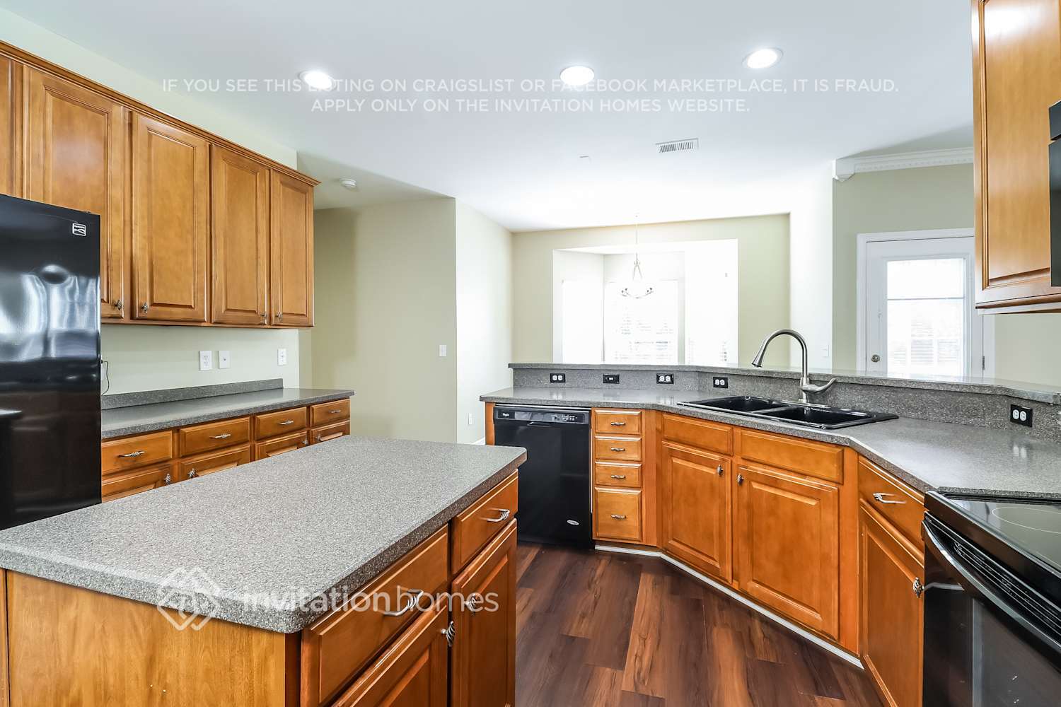 Building Photo - 15415 Saxon Trace Ct