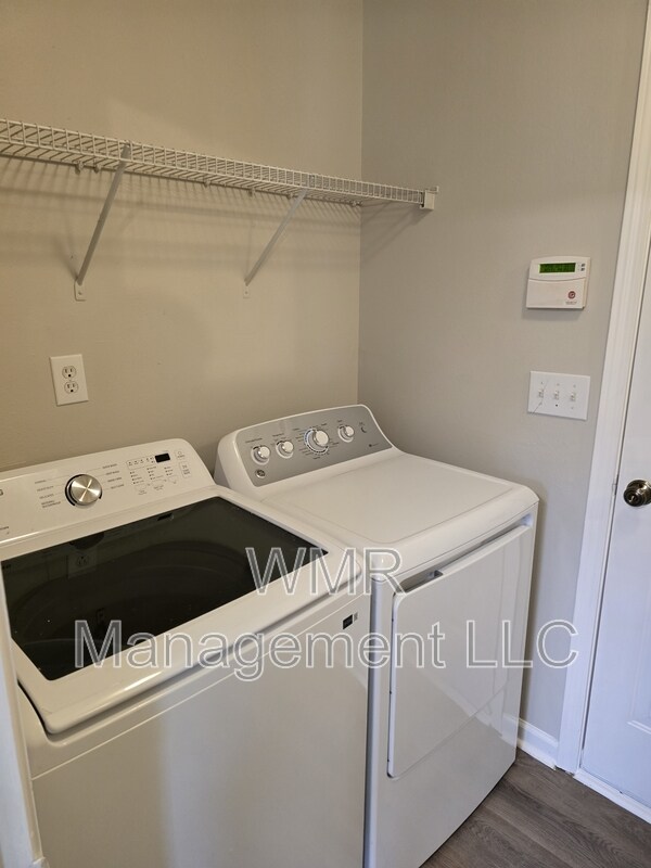 Building Photo - 1415 Cold Creek Pl