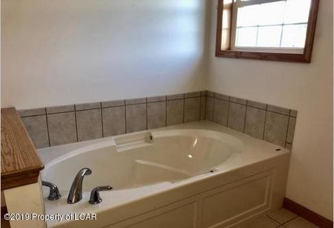 Building Photo - 115 Huckleberry Ln