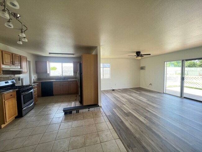 Building Photo - 3 Bedroom Home with Attached Apartment in Waikoloa Village