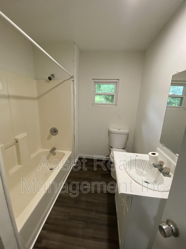 Building Photo - 221 Pattie Gap Rd