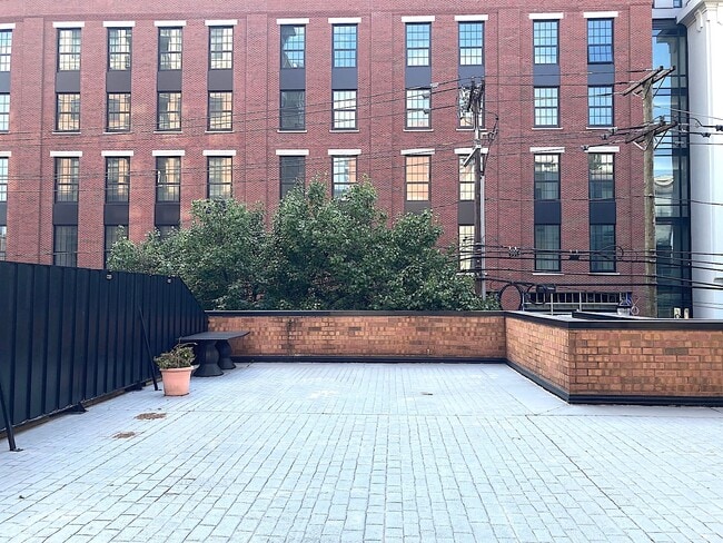 Building Photo - 610 Newark St.