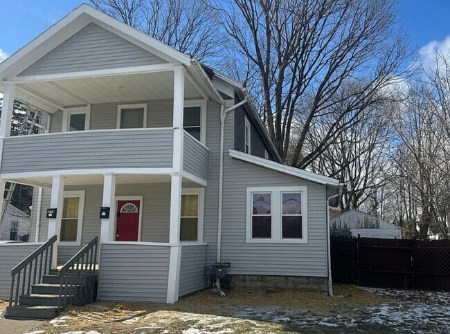 Building Photo - 404 Exchange Ave