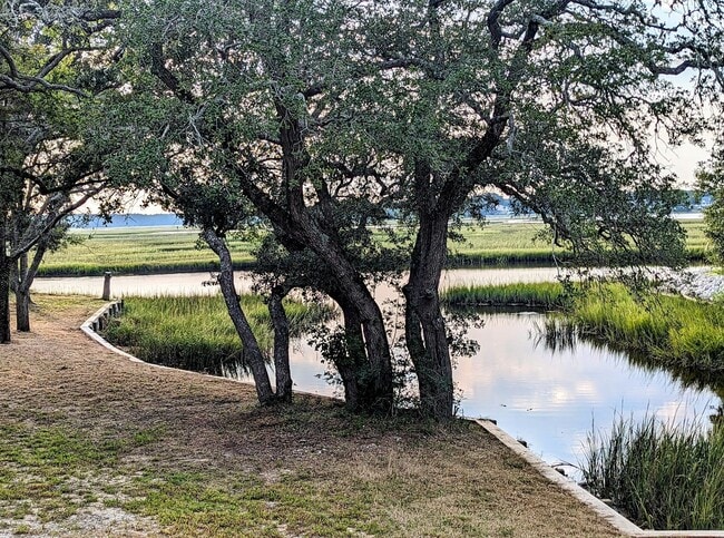 Building Photo - 2 Bedroom 1 Bath Home in Howells Point, Sunset Harbor, Bolivia, N C