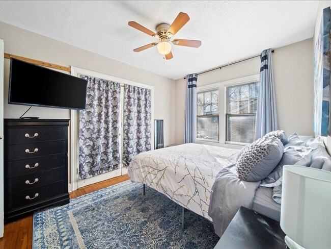 Building Photo - 3701 S Richmond Ave