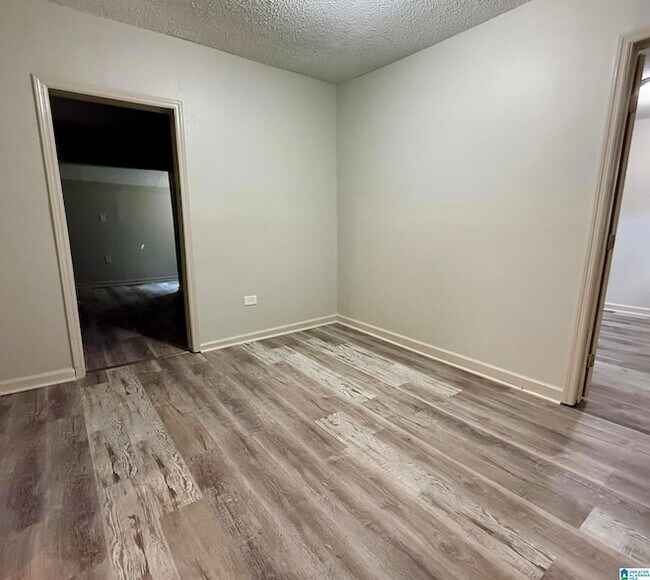 Building Photo - 7101 Naples Ave