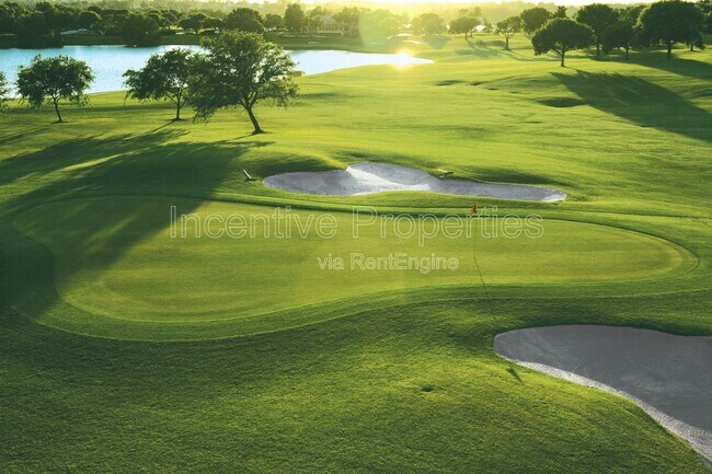 Building Photo - 1057 S Hiawassee Rd