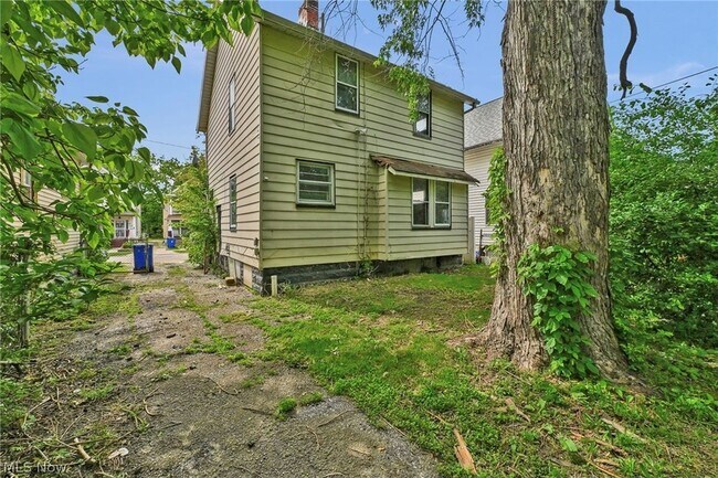Building Photo - 3341 E 145th St