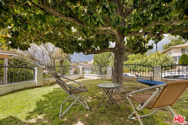 Building Photo - 4540 Catalpa St