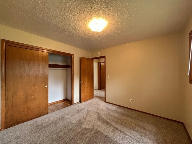 Building Photo - sw114th