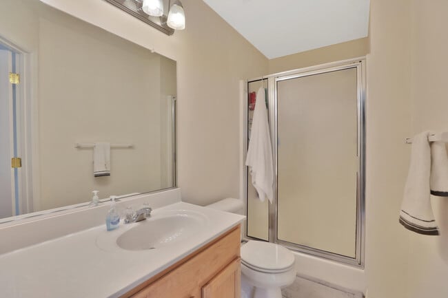 Building Photo - 9903 Magnolia Pointe Ct
