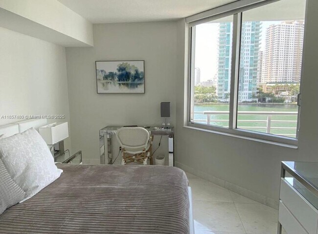 Building Photo - 335 S Biscayne Blvd