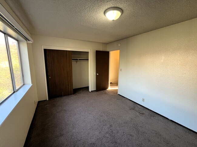 Building Photo - 840 D St