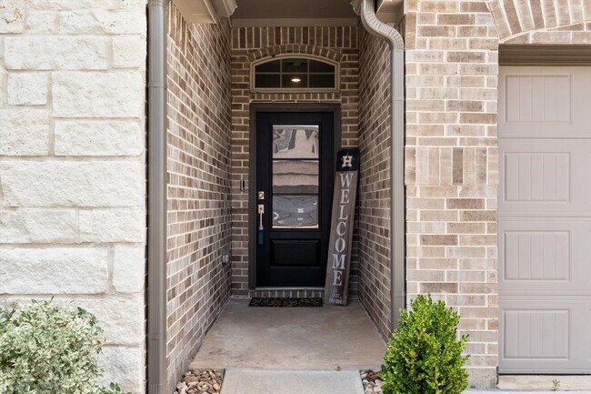 Building Photo - 11251 Stirton Dr