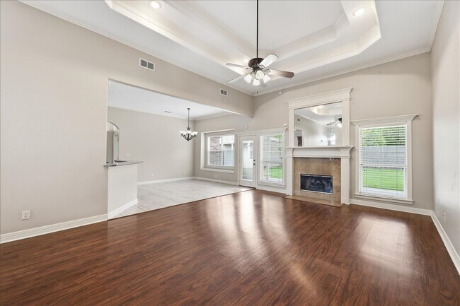 Building Photo - 102 Remington Cir