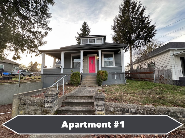 Building Photo - 903 Highland Ave