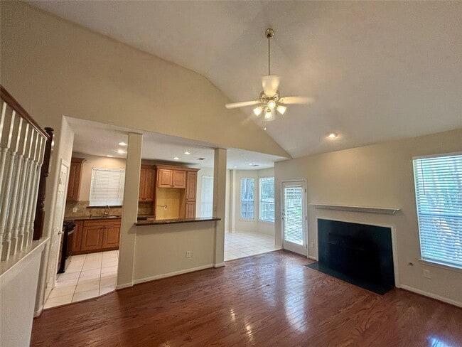 Building Photo - 14 N Winterport Cir