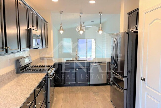 Building Photo - 2723 E Mews Rd