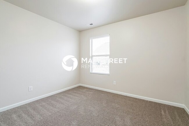 Building Photo - 4 Bedroom Pet-Friendly Home in Raleigh, NC with Main Street Renewal
