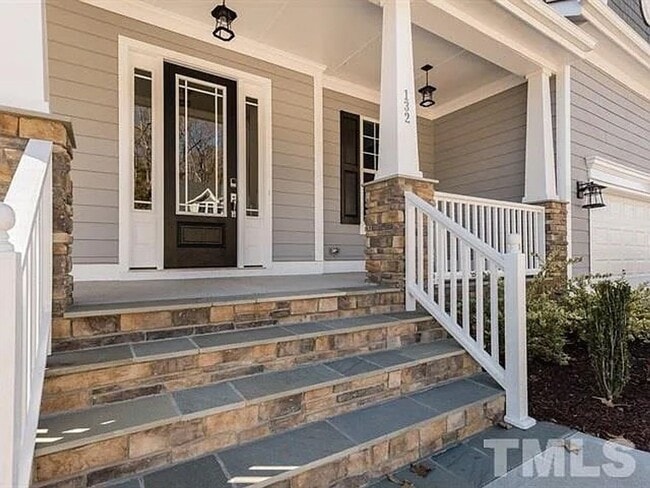 Building Photo - 132 Larkin Ln