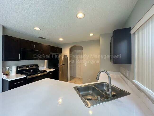 Building Photo - 14328 Rainsong Dr