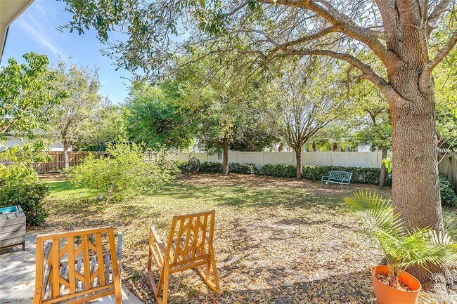 Building Photo - 1640 Palm Ave