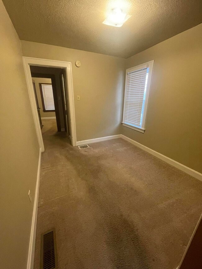 Building Photo - 8224 W Main St