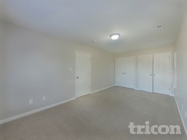 Building Photo - 1110 Hipp Rd