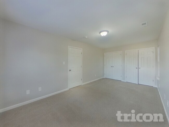 Building Photo - 1110 Hipp Rd