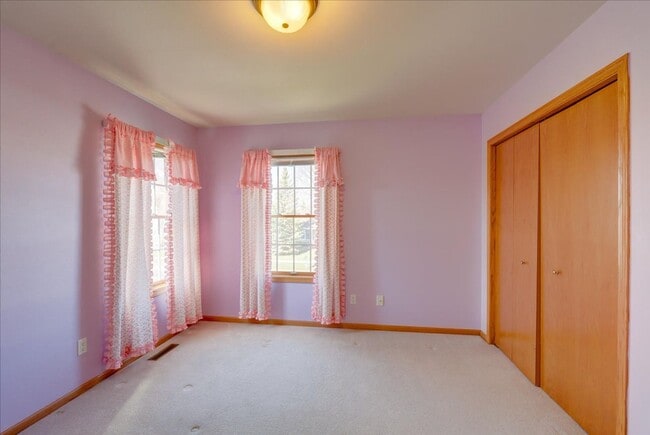 Building Photo - 7033 Rockstream Dr