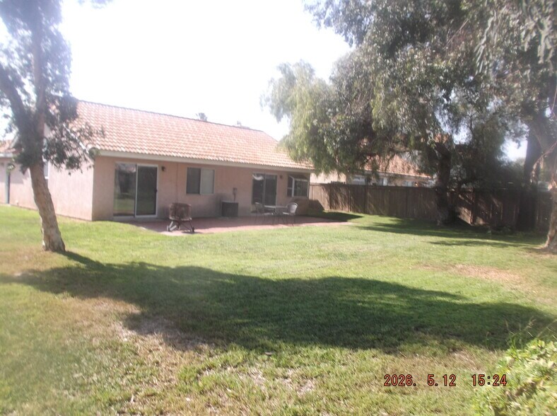 Building Photo - 3032 Chablis Ave