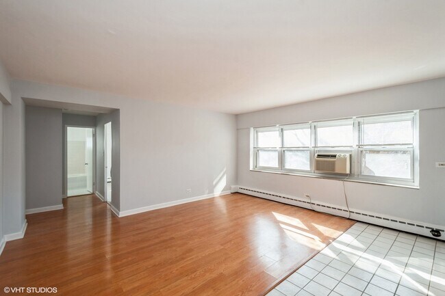 Building Photo - 4950 N Marine Dr