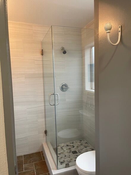 Building Photo - 3713 Rosehedge Dr