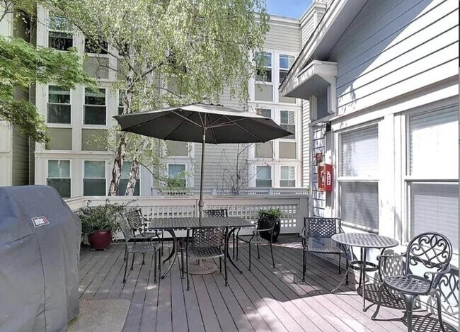 Building Photo - 2250 24th St