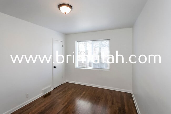 Building Photo - 3210 S 2300 E