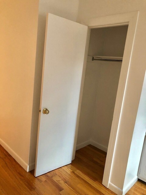 Building Photo - 849 Beacon St