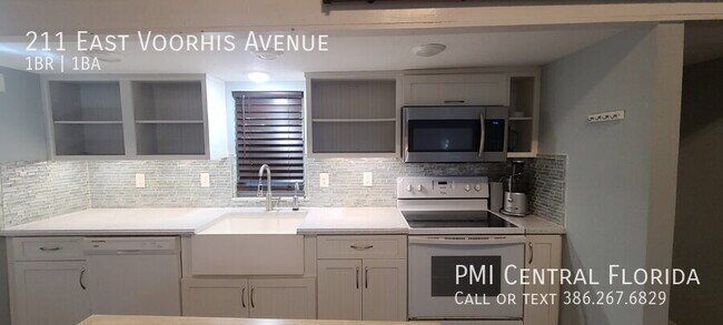 Building Photo - 211 E Voorhis Ave