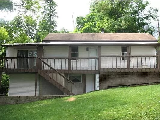 Side - 214 Wright Street