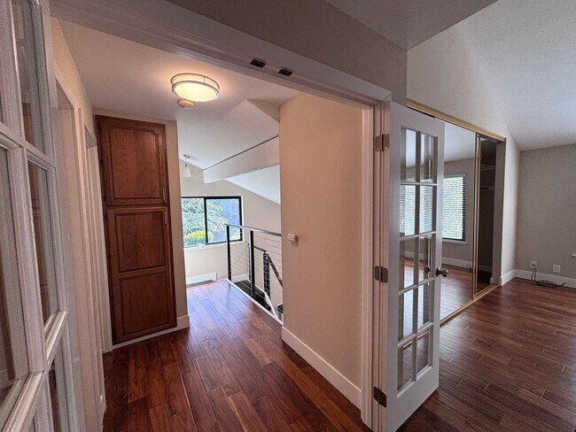 Building Photo - ALMADEN VALLEY-Beautifully upgraded 3-bedroom, 2.5-bath end-unit townhome