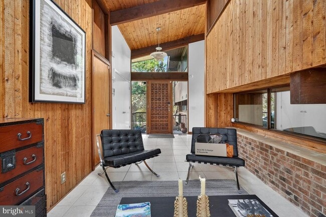 Building Photo - 1219 Ingleside Ave