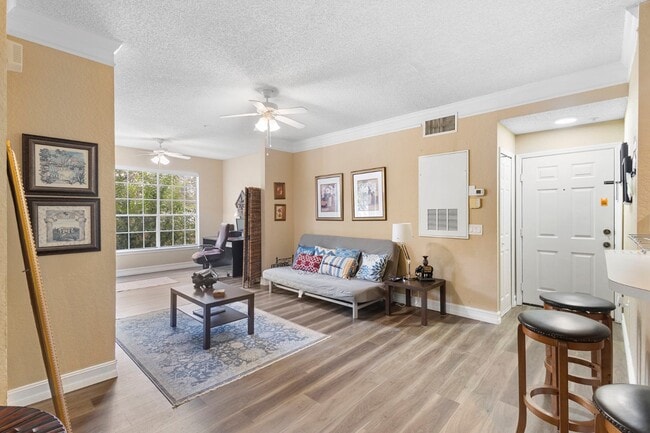 Building Photo - 13016 Plantation Park Cir