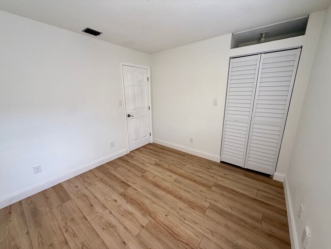 Building Photo - Beautifully Renovated 4-Bedroom Home with Large Backyard & 2-Car Garage