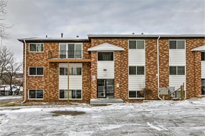 Interior Photo - SAUNDERS & HIMEBAUGH TO WALNUT HILL LOT 32 BLOCK 3 LOTS 31