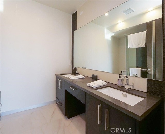 Building Photo - 1356 Vía Romero