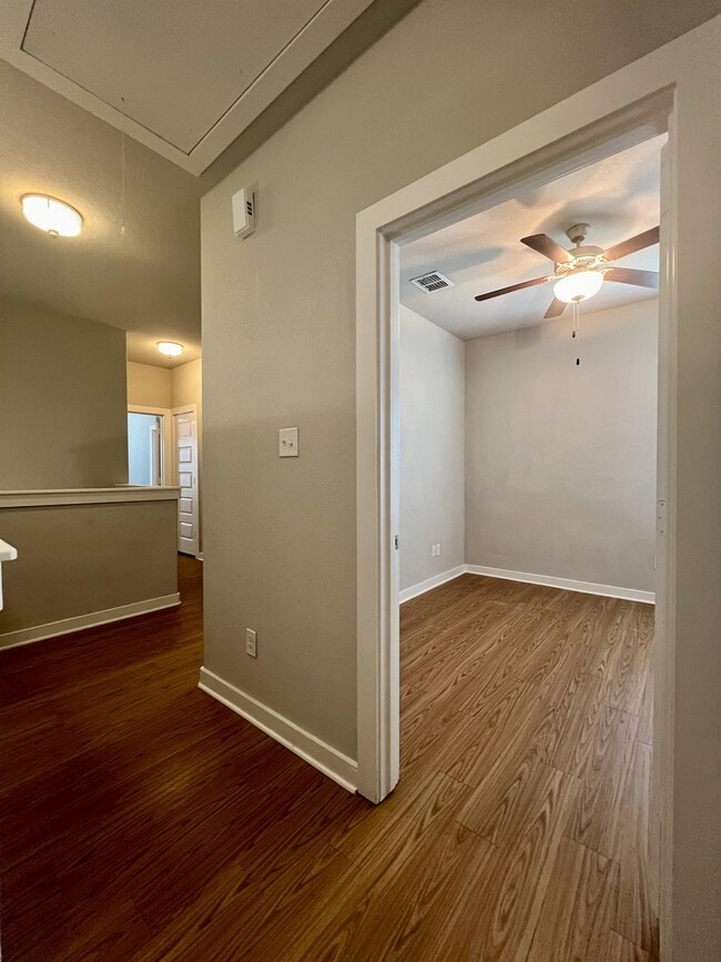 Building Photo - 374 Creekside Curve